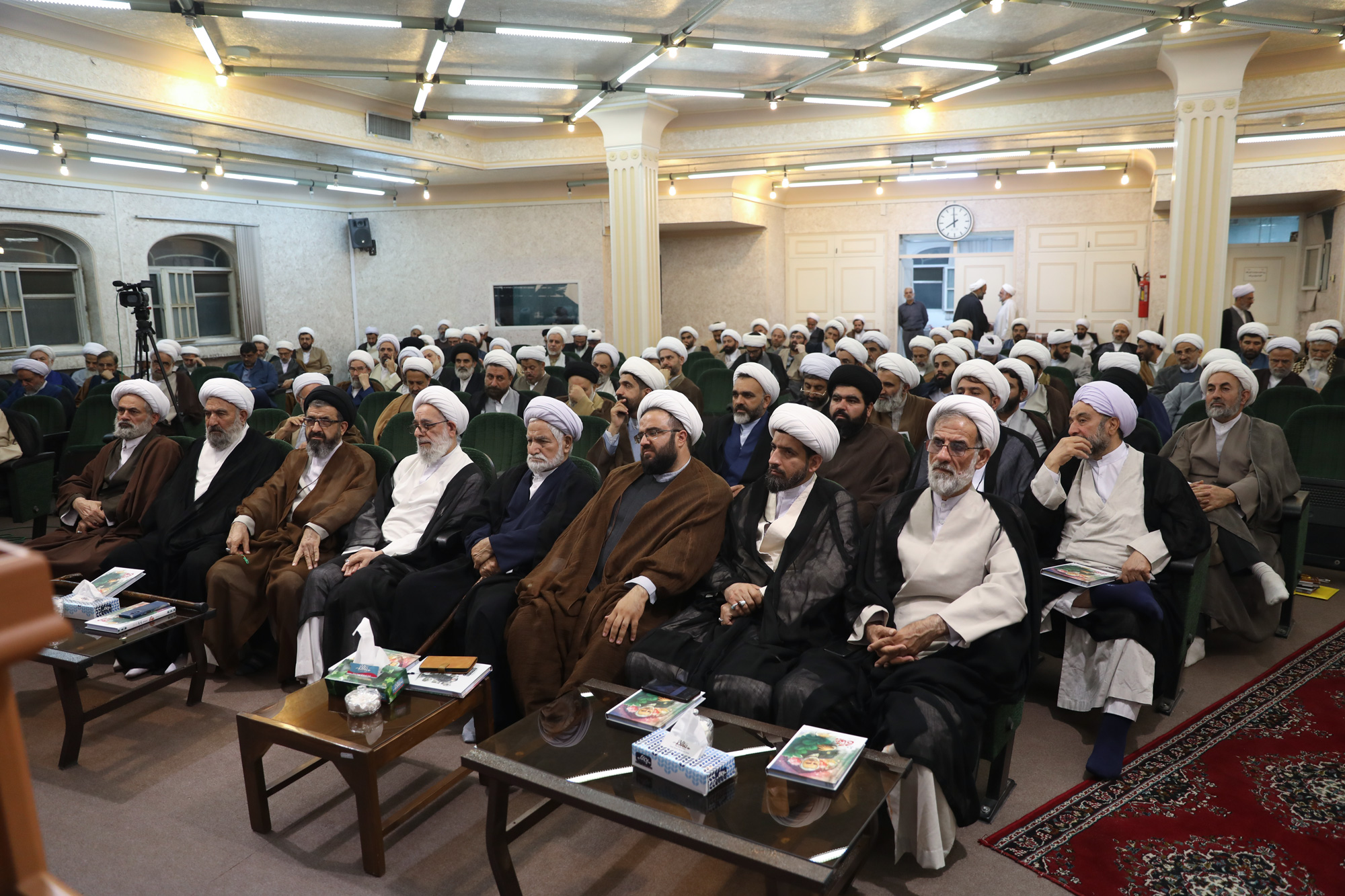 مجمع نمایندگان طلاب 20 فروردین