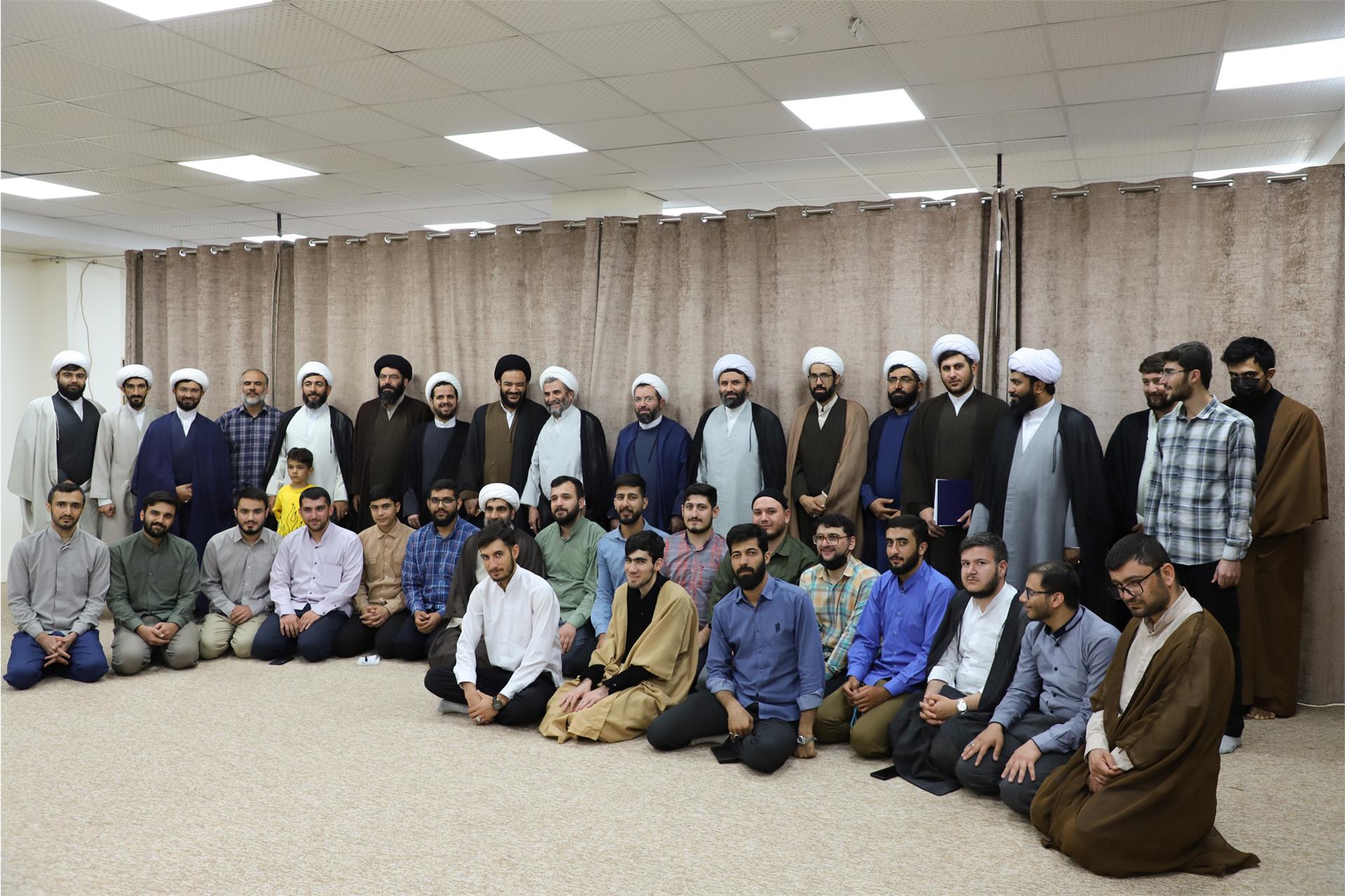 بازدید از مدارس علمیه استان کردستان