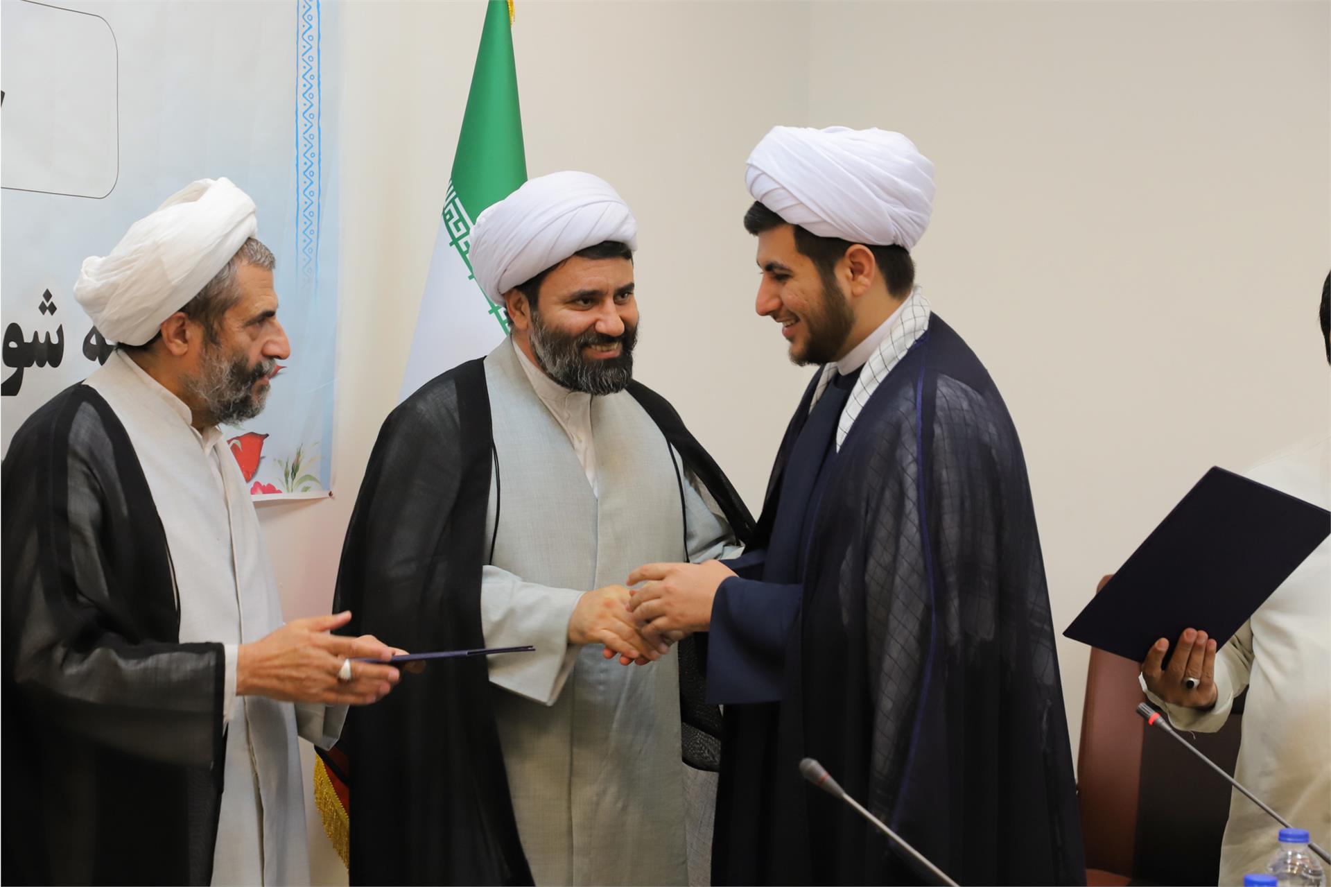 بازدید از مدارس علمیه استان کردستان