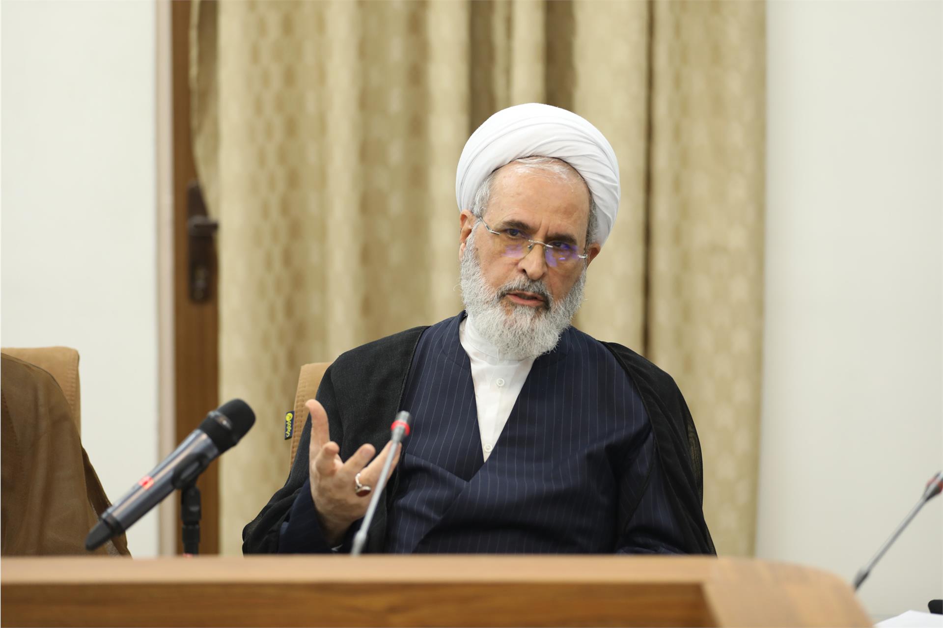 جلسه مشترک شورای عالی حوزه‌های علمیه و شورای حوزه علمیه خراسان 27 آبان (7)