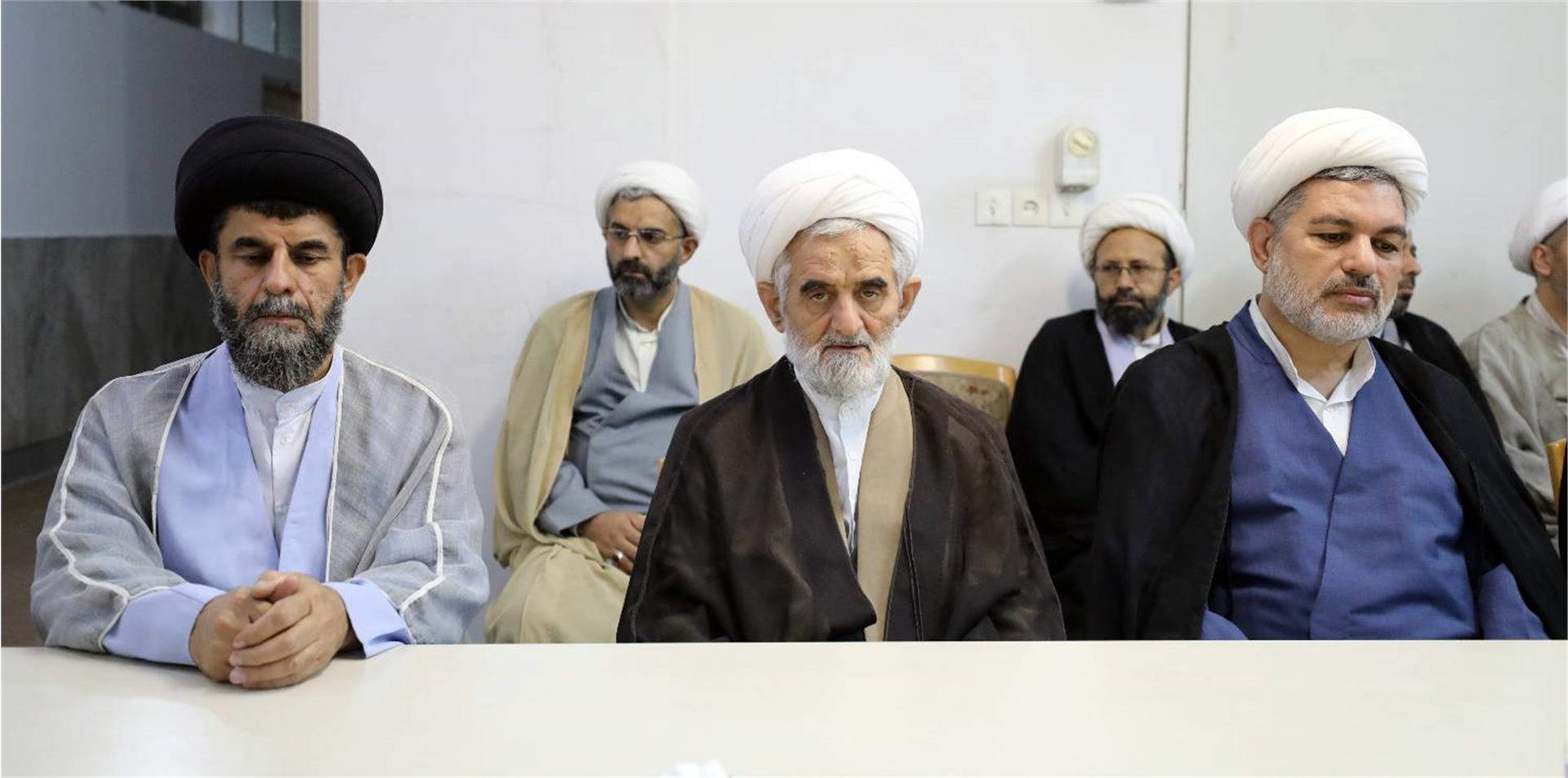 بازدید مسئول دبیرخانه شورای عالی از مدرسه علمیه الهادی قم - 18 مهر 1405 (7)