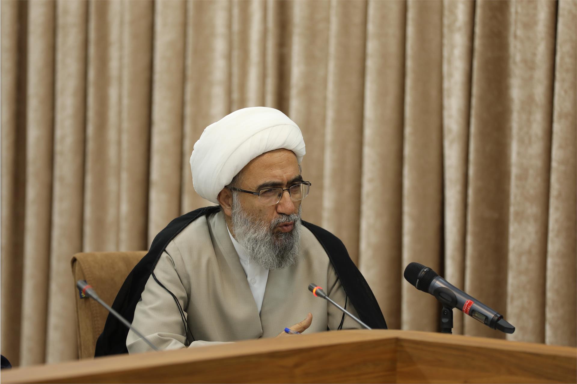 جلسه مشترک شورای عالی حوزه‌های علمیه و شورای حوزه علمیه خراسان 27 آبان (3)