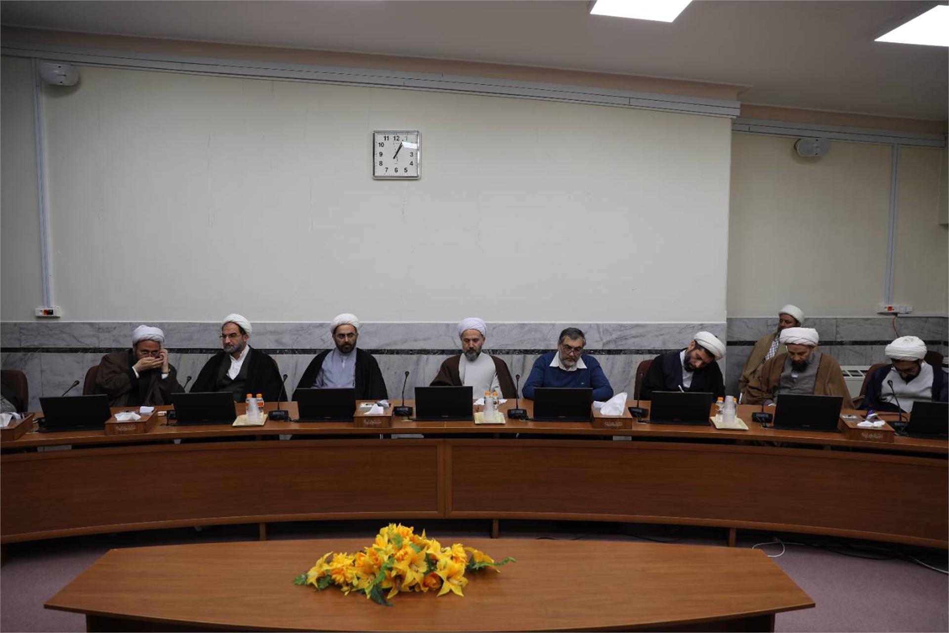 دیدار معاون و مدیران پژوهش حوزه‌های علمیه با آیت الله شب‌زنده دار (5)