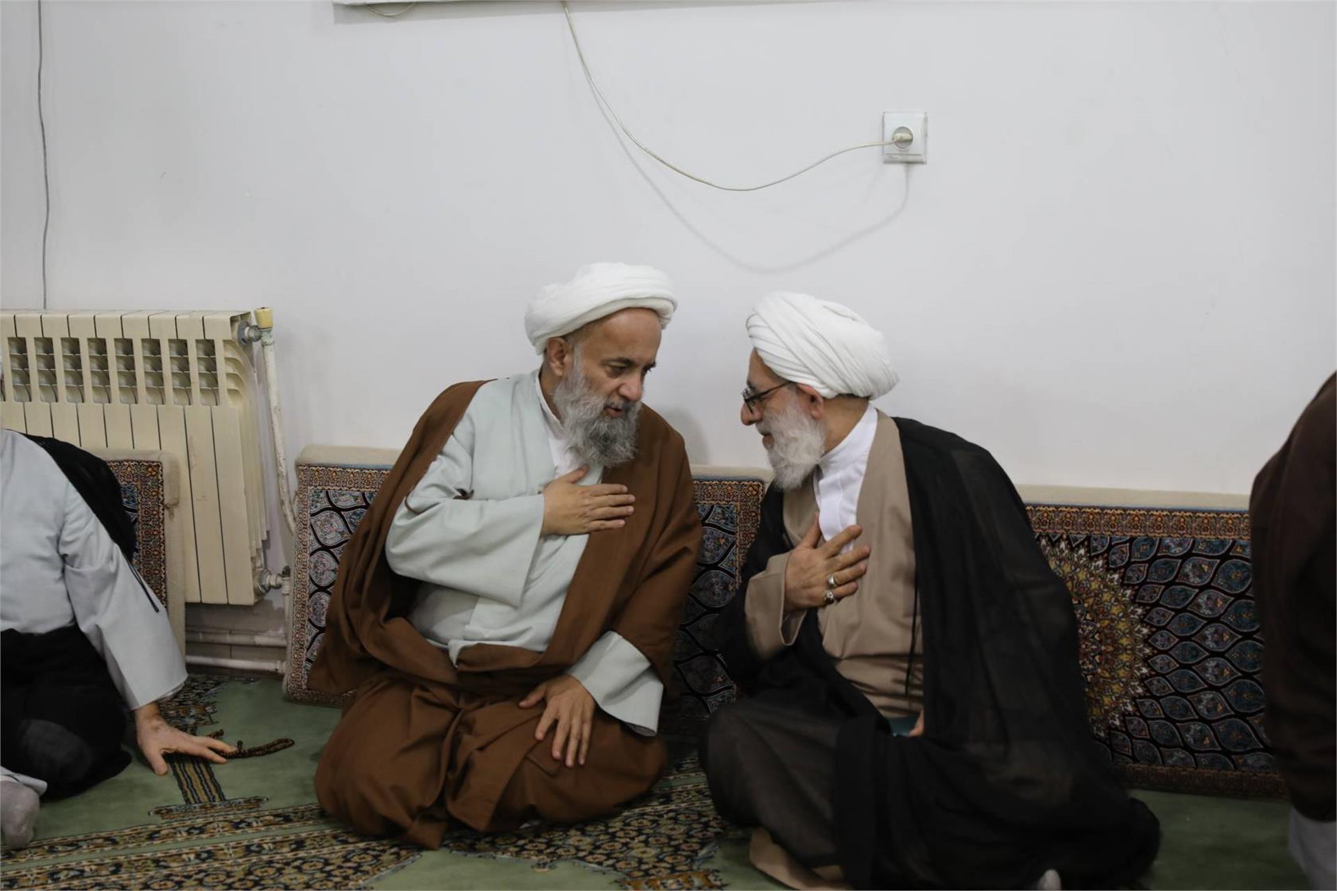 مراسم عمامه گذاری طلاب مدرسه علمیه خاتم الانبیاء بابل (19 آذر) (1)