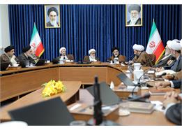 خَشیَت از حق تعالی، رمز موفقیت عالِم دین در راهبری و هدایت مردم