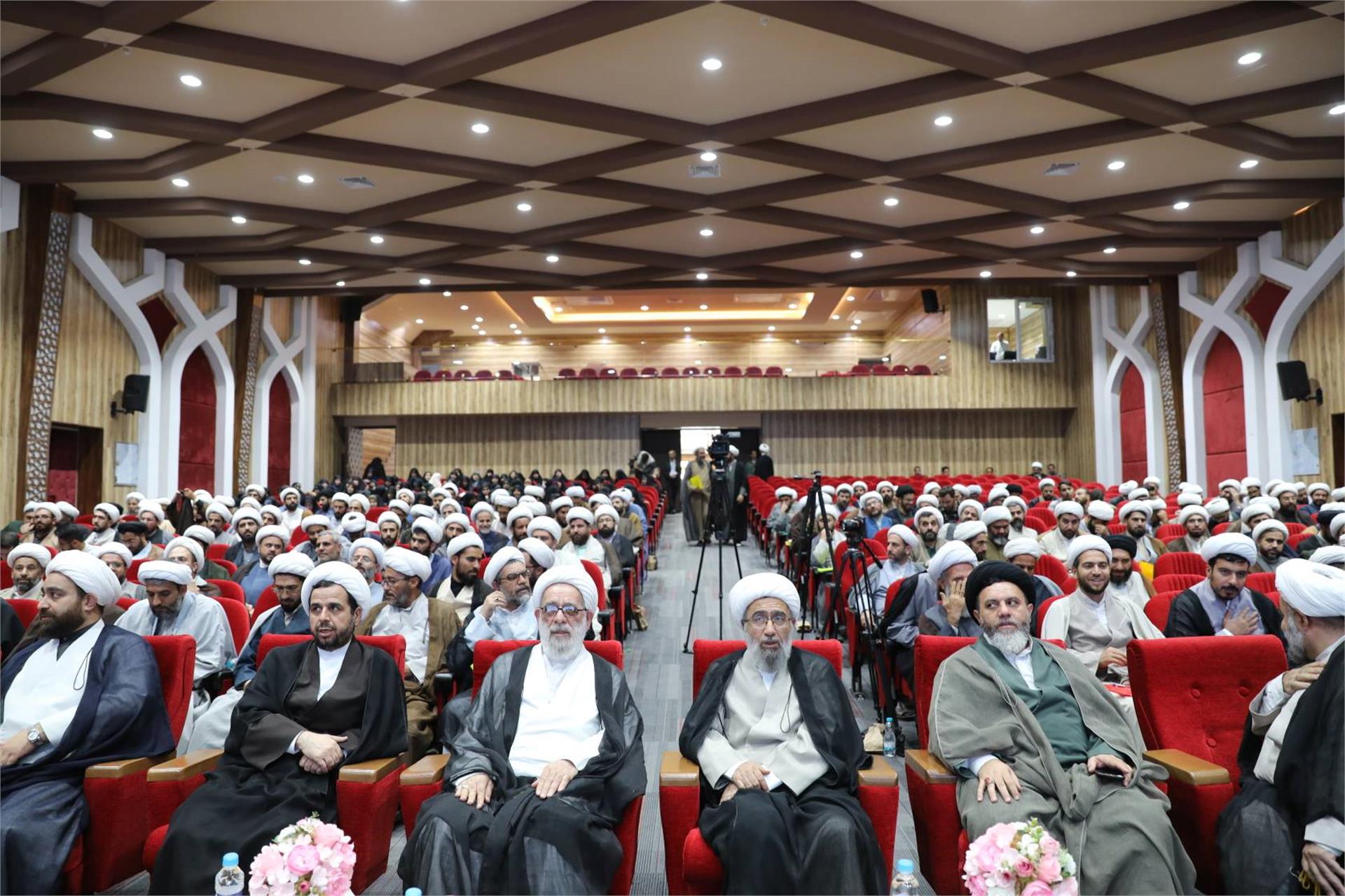 گردهمایی مبلغین استان همدان با حضور آیت الله مروی (آبان 1404) 31