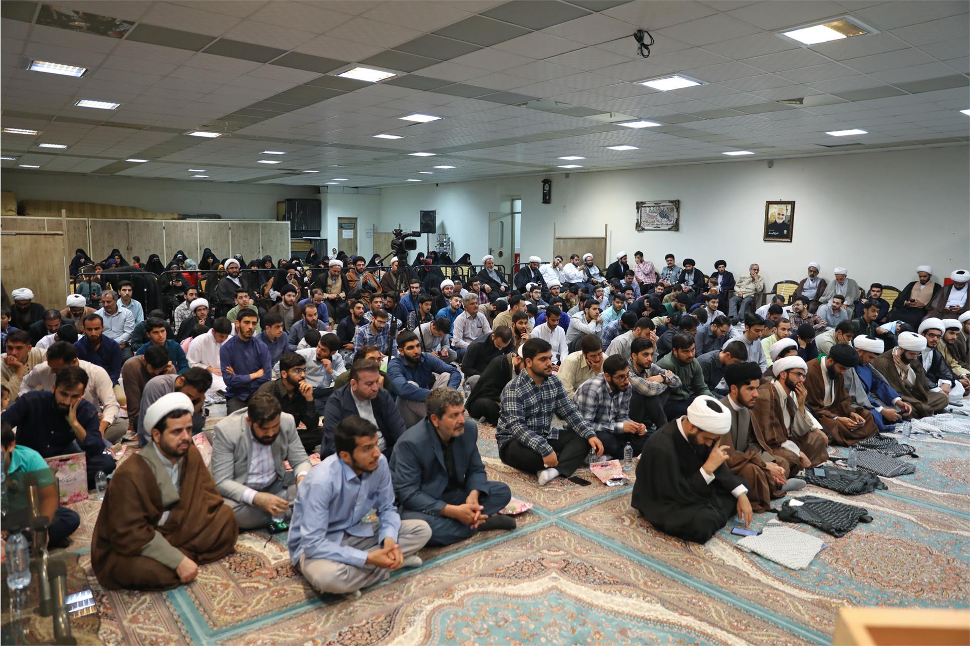 عمامه گذاری طلاب مدرسه امام محمد باقر