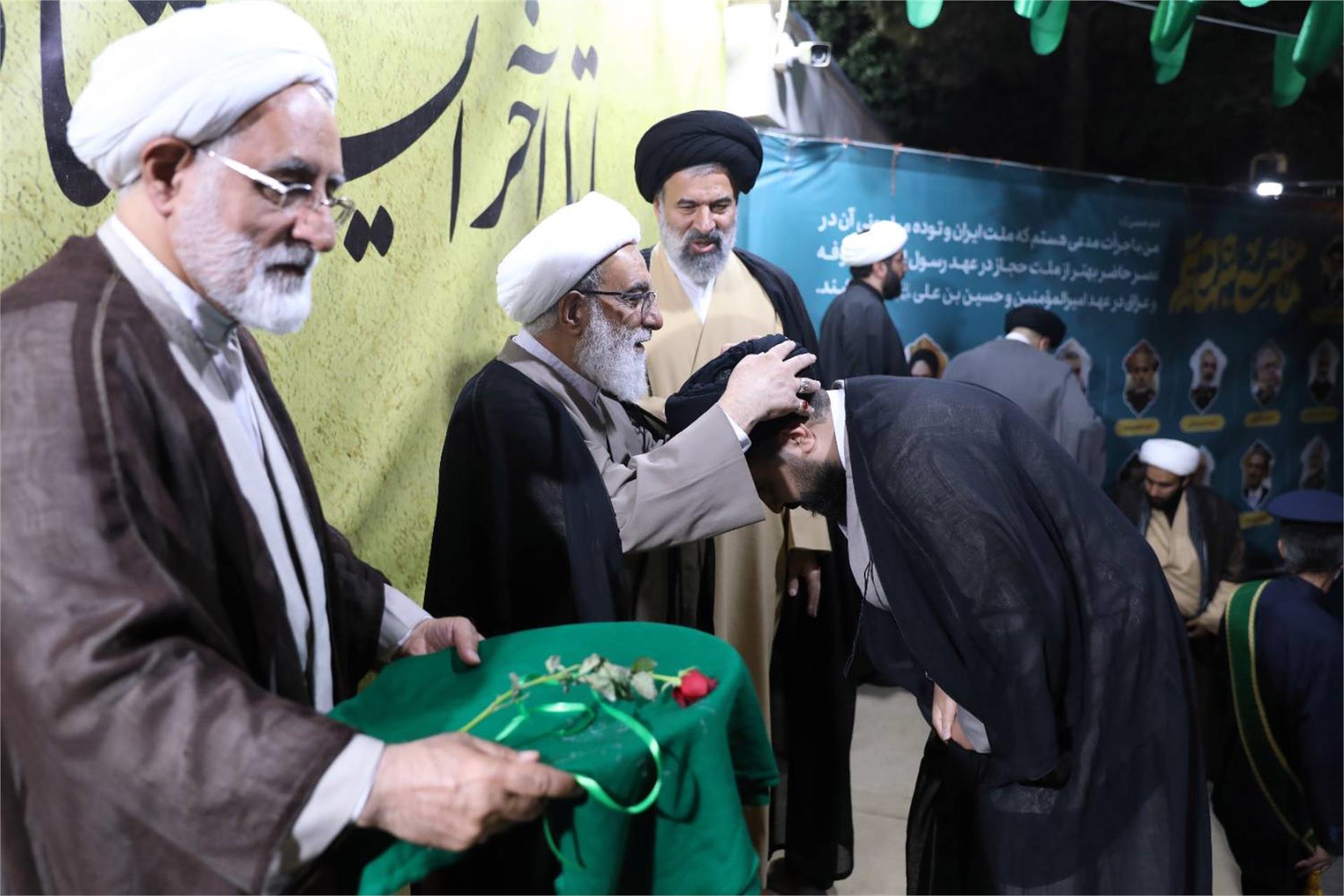مراسم عمامه گذاری 14 خرداد 1405 (7)