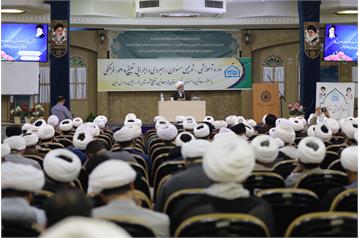 هیچ مسئولیتی نباید طلبه را از تبلیغ جدا کند / تبلیغ یک رسالت است نه یک شغل