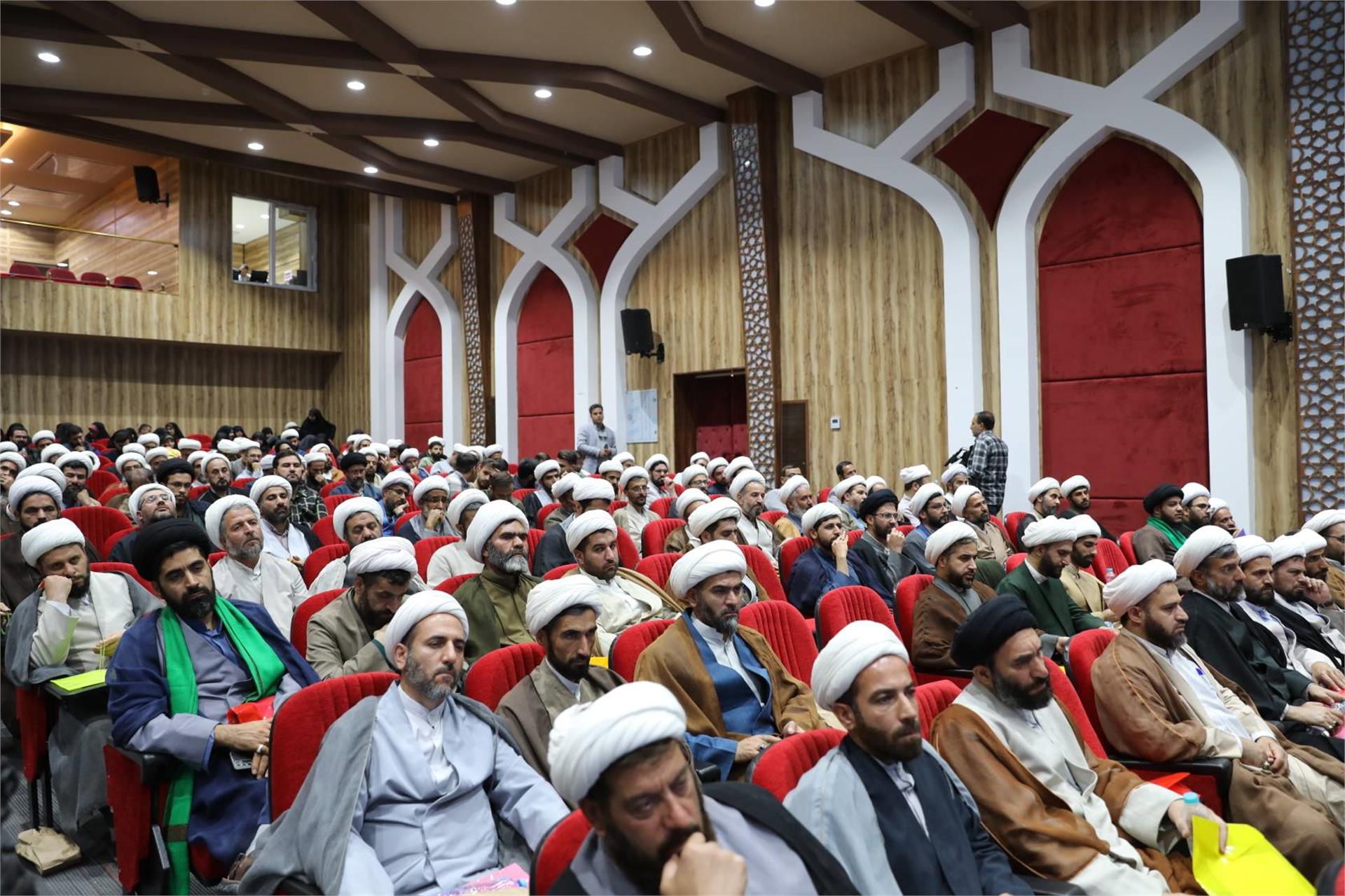 گردهمایی مبلغین استان همدان با حضور آیت الله مروی (آبان 1404) 23