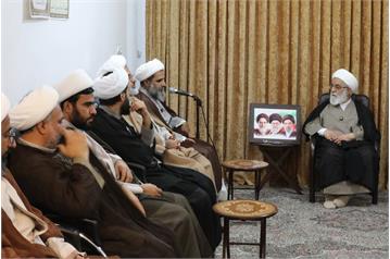 دیدار مدیران مدارس علمیه استان هرمزگان با آیت الله شب‌زنده‌دار / تأکید بر نظم، معنویت و دلسوزی اساتید