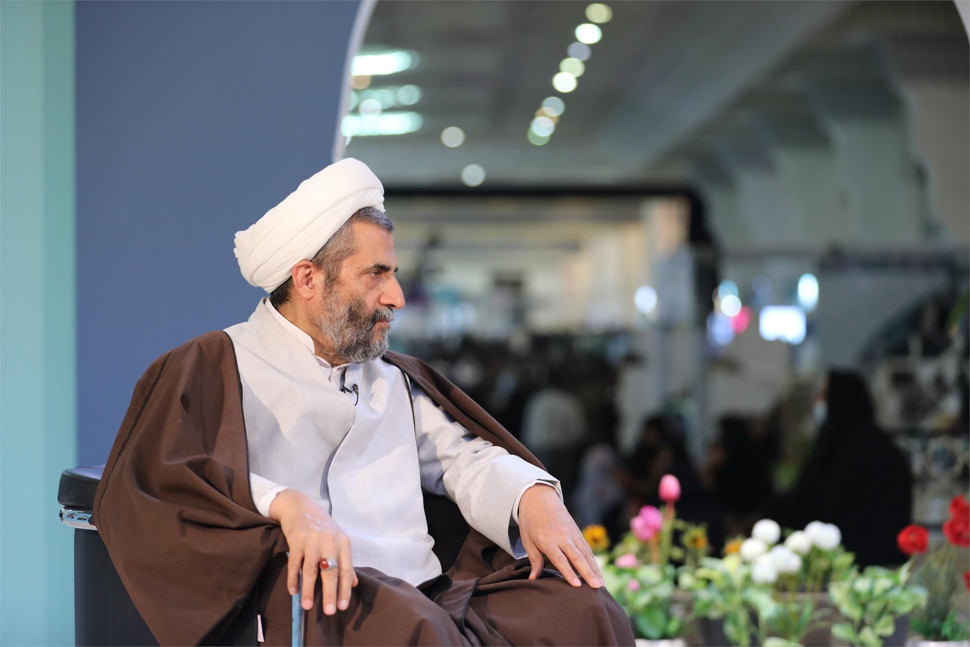 بازدید از سی‌امین نمایشگاه بین المللی قرآن کریم در مصلی تهران