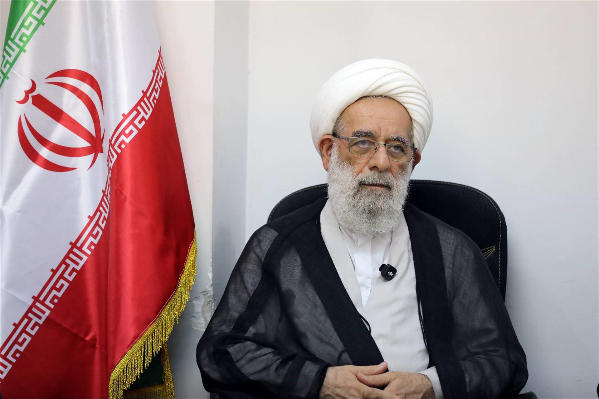 بازدید مسئول دبیرخانه شورای عالی از مدرسه علمیه الهادی قم - 18 مهر 1405 (10)