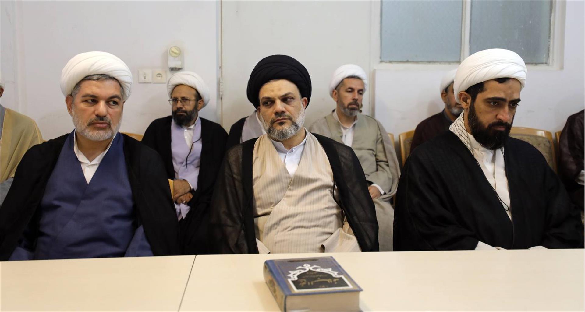 بازدید مسئول دبیرخانه شورای عالی از مدرسه علمیه الهادی قم - 18 مهر 1405 (8)