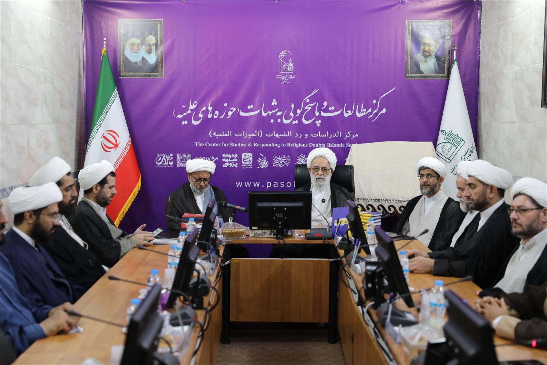 بازدید از مرکز مطالعات و پاسخگویی به شبهات - 21 مهر 1405 (4)