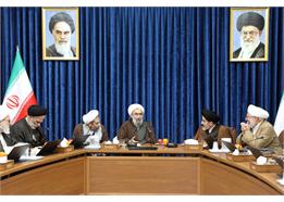 تلاش‌ها برای جذب نخبگان به حوزه‌های علمیه گسترش یابد