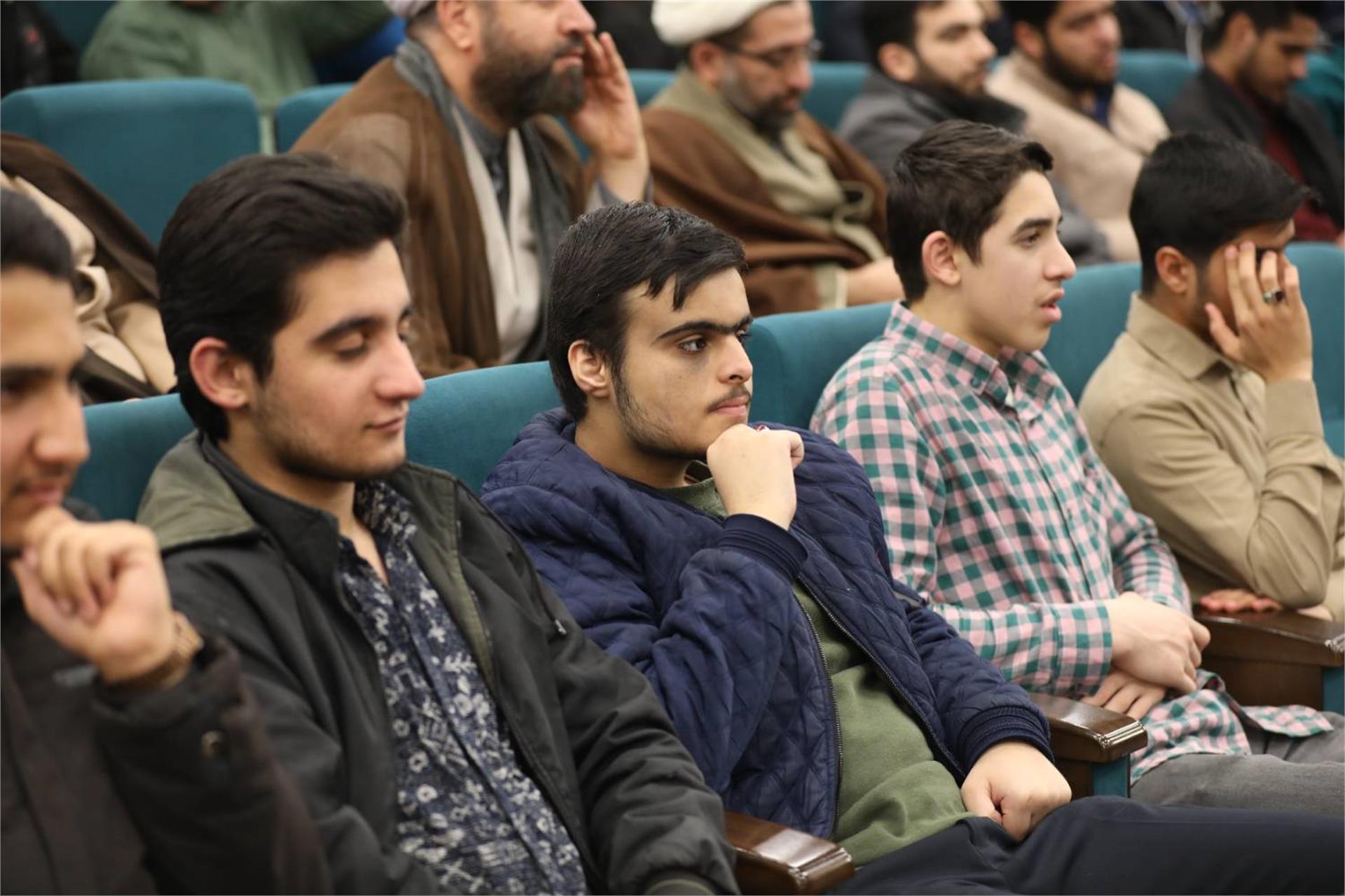 گردهمایی اساتید، طلاب و مبلغین حوزه علمیه منطقه کاشان (9 بهمن 1404) (9)