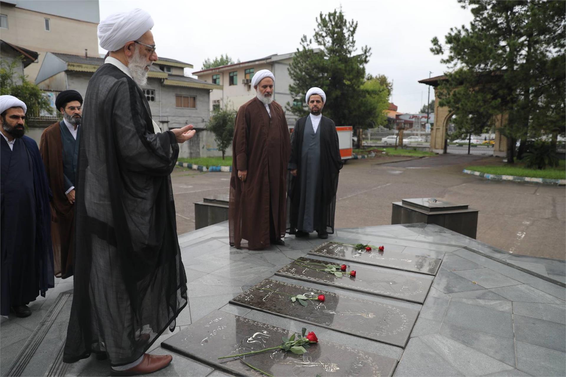 دفتر امام جمعه رشت - 15 شهریور (3)