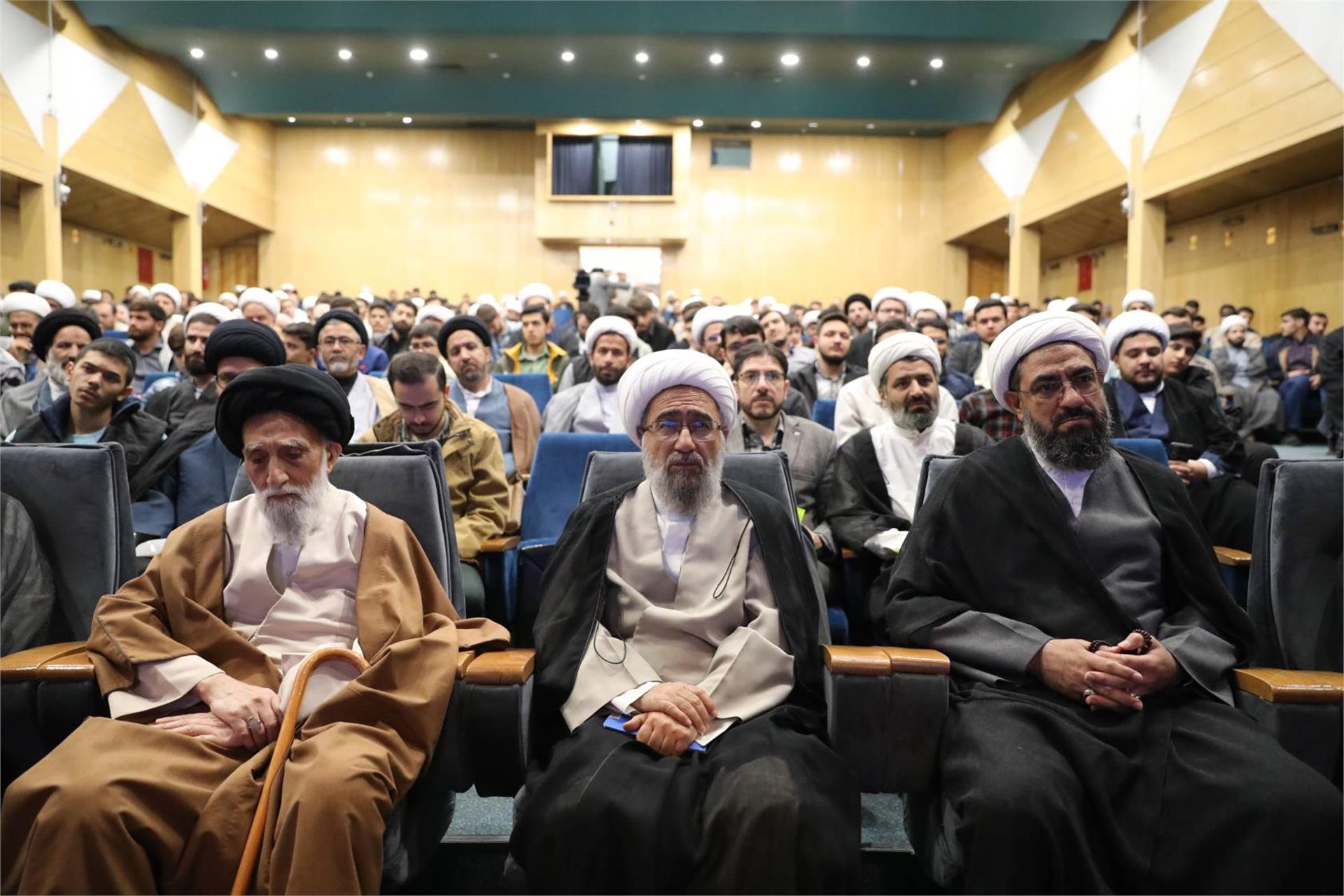 گردهمایی طلاب و اساتید استان همدان (آبان 1404) 33