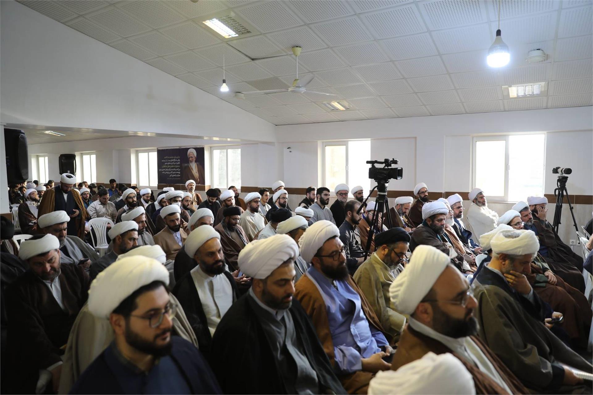 گردهمایی اساتید و طلاب مدارس علمیه بابل (20 آذر) (7)