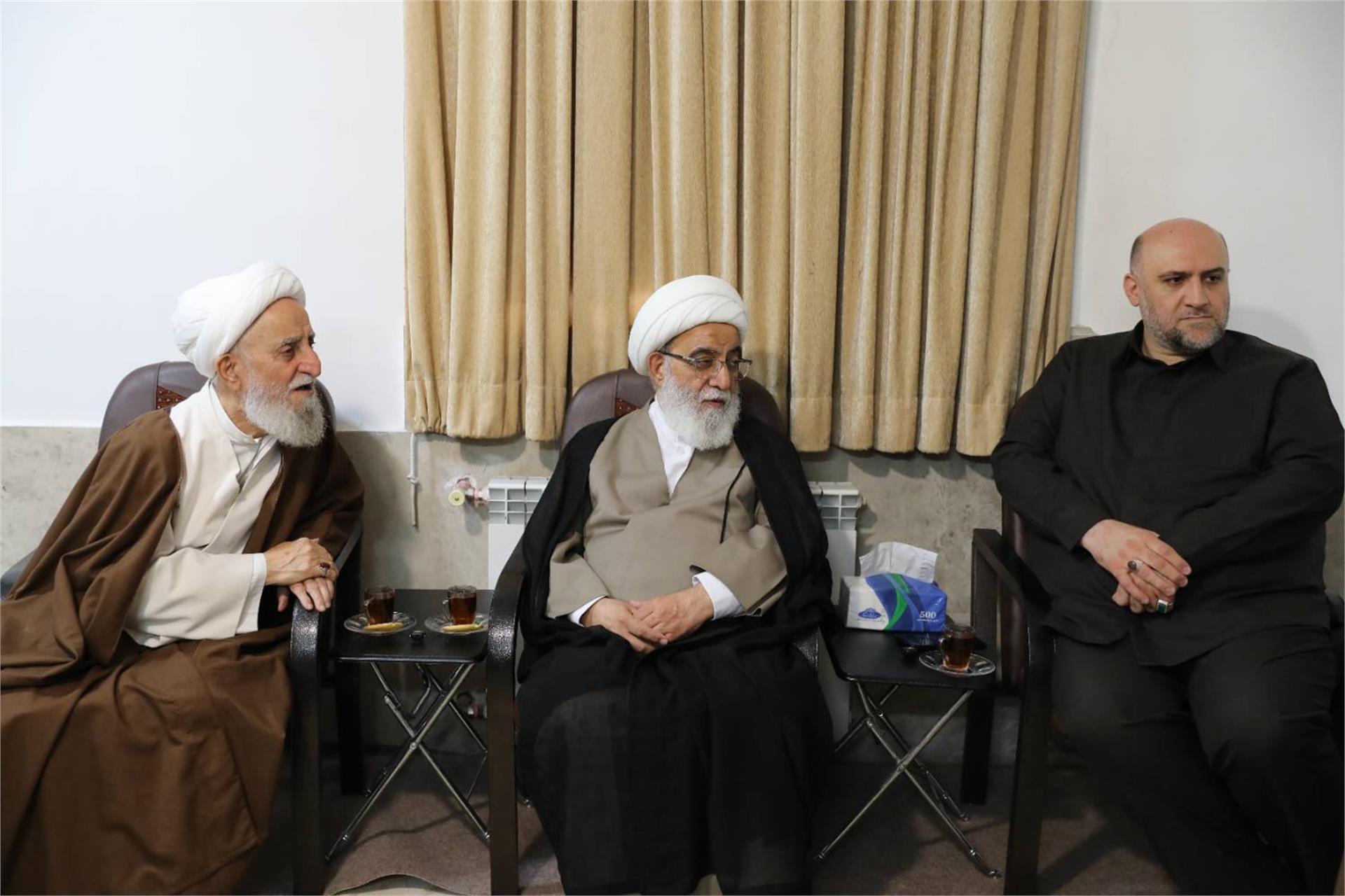 دیدار با پدر شهید محسن سلیمانی - 21 شهریور (13)