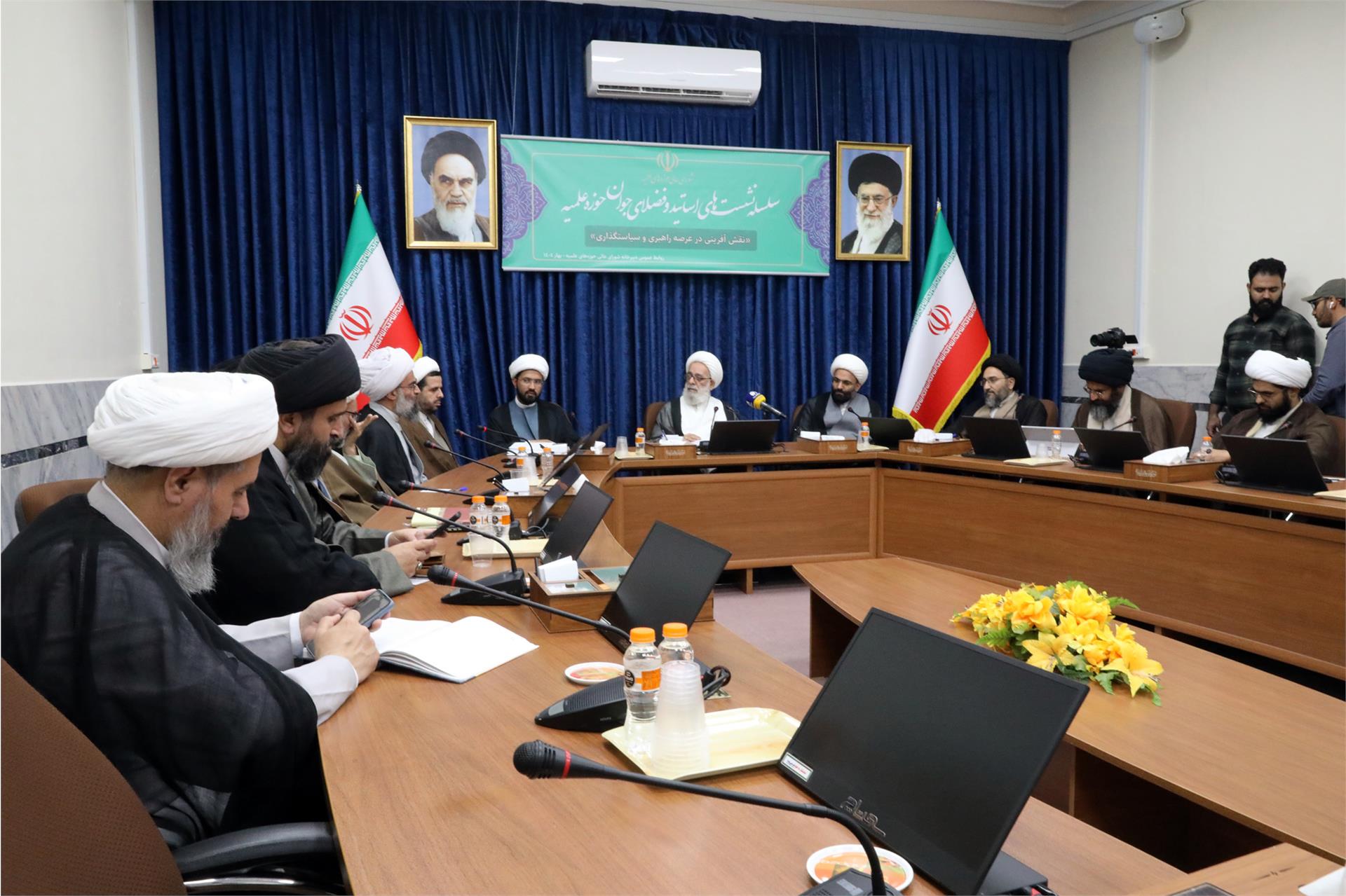 سلسله نشست با اساتید جلسه سوم (9)