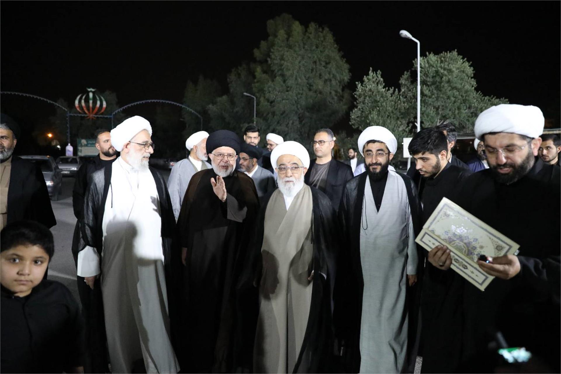حضور در تجمع مردمی میدان مفید قم (14 اردیبهشت) (1)