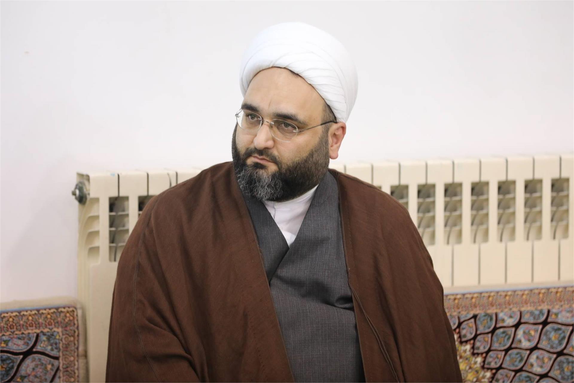 مراسم عمامه گذاری طلاب مدرسه علمیه خاتم الانبیاء بابل (19 آذر) (9)