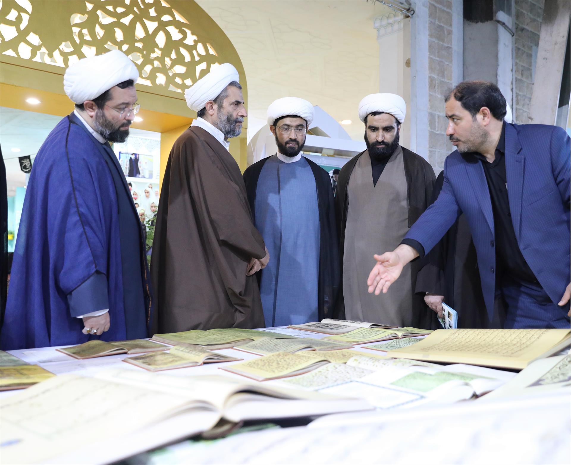 بازدید از سی‌امین نمایشگاه بین المللی قرآن کریم در مصلی تهران